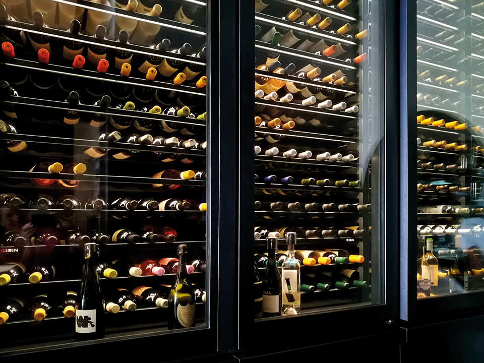 refrigerated-wine-cellars-cabinets-aurora_capri